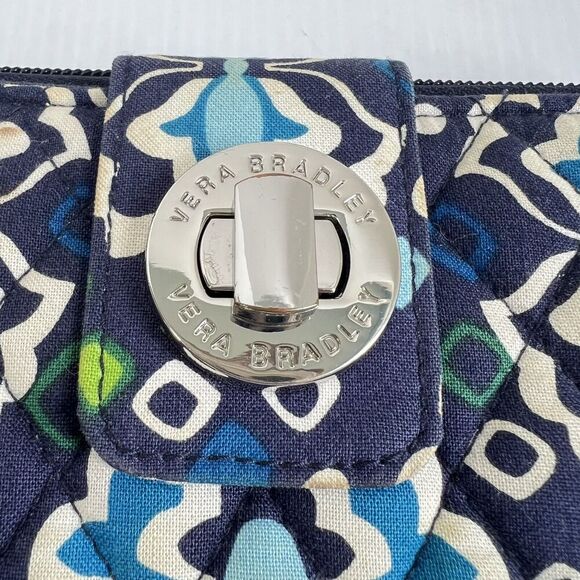 VERA BRADLEY Turnlock Wallet RIFD Pattern Blue Ink Zip Around Large Quilted - Picture 2 of 13